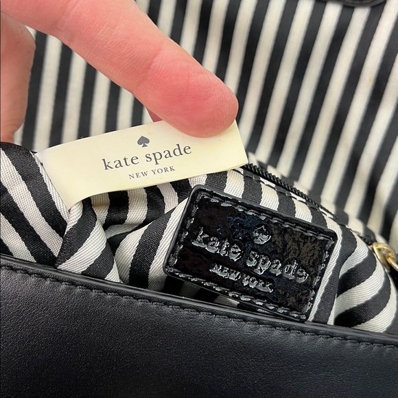 KATE SPADE NEW YORK TWIST LOCK HANDBAG CROSSBODY BLACK COW HIDE LEATHER PURSE - Picture 13 of 17